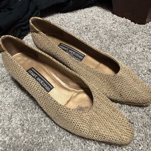 Stuart Weitzman Women's Woven shimmer Beige Flats